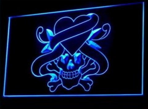 Tattoo Design Skull Famous Pirates Heart LED Neon Sign
